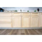 Meuble bas de cuisine de 24 po L x 34,5 po H x 24 po P avec tiroir et portes doubles, cadre en contreplaqué, recouvrement total, fermeture en douceur, prêt à assembler