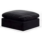 Repose-pieds en velours Indulge
