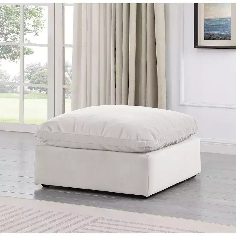 Repose-pieds en velours Indulge