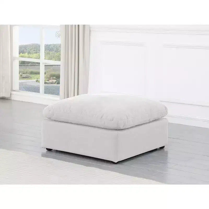 Repose-pieds en velours Indulge