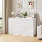 Commode moderne blanche à 6 tiroirs avec façades à panneaux ondulés, grande commode de rangement pour chambre et salon.