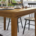 Table de salle à manger en bois