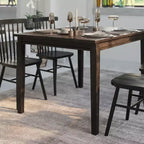 Table de salle à manger en bois