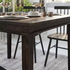 Table de salle à manger en bois